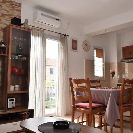 Apartment Manigo Supetar Exterior photo