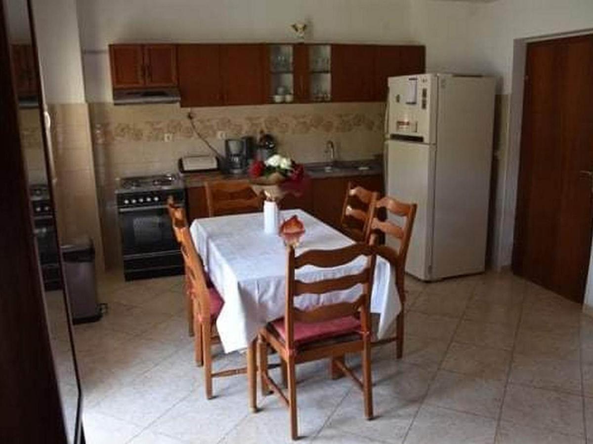 Apartment Manigo Supetar Exterior photo