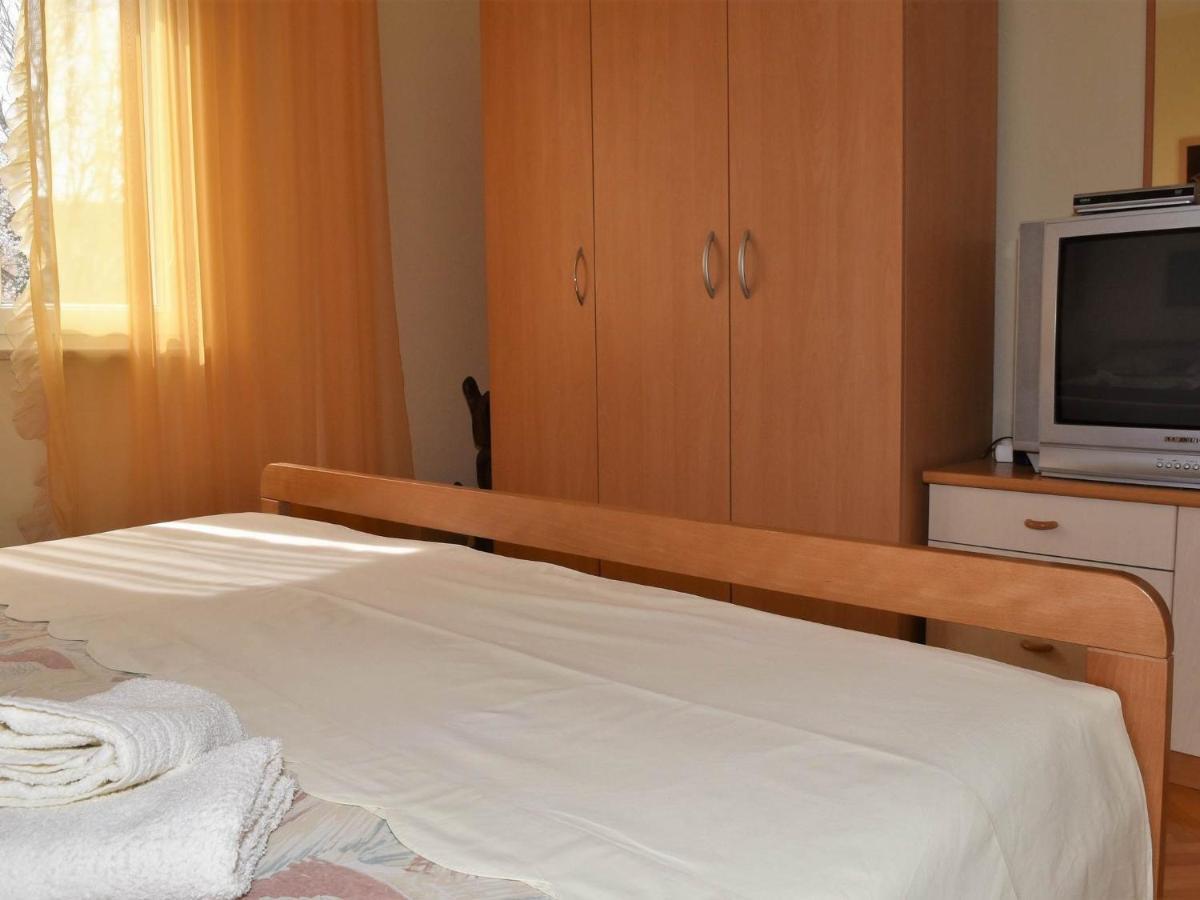 Apartment Manigo Supetar Exterior photo