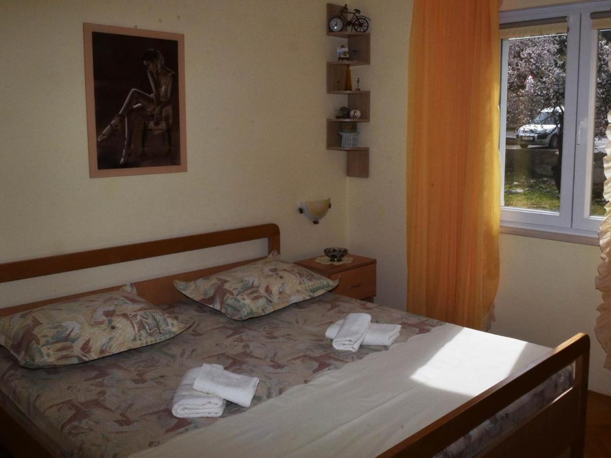 Apartment Manigo Supetar Exterior photo