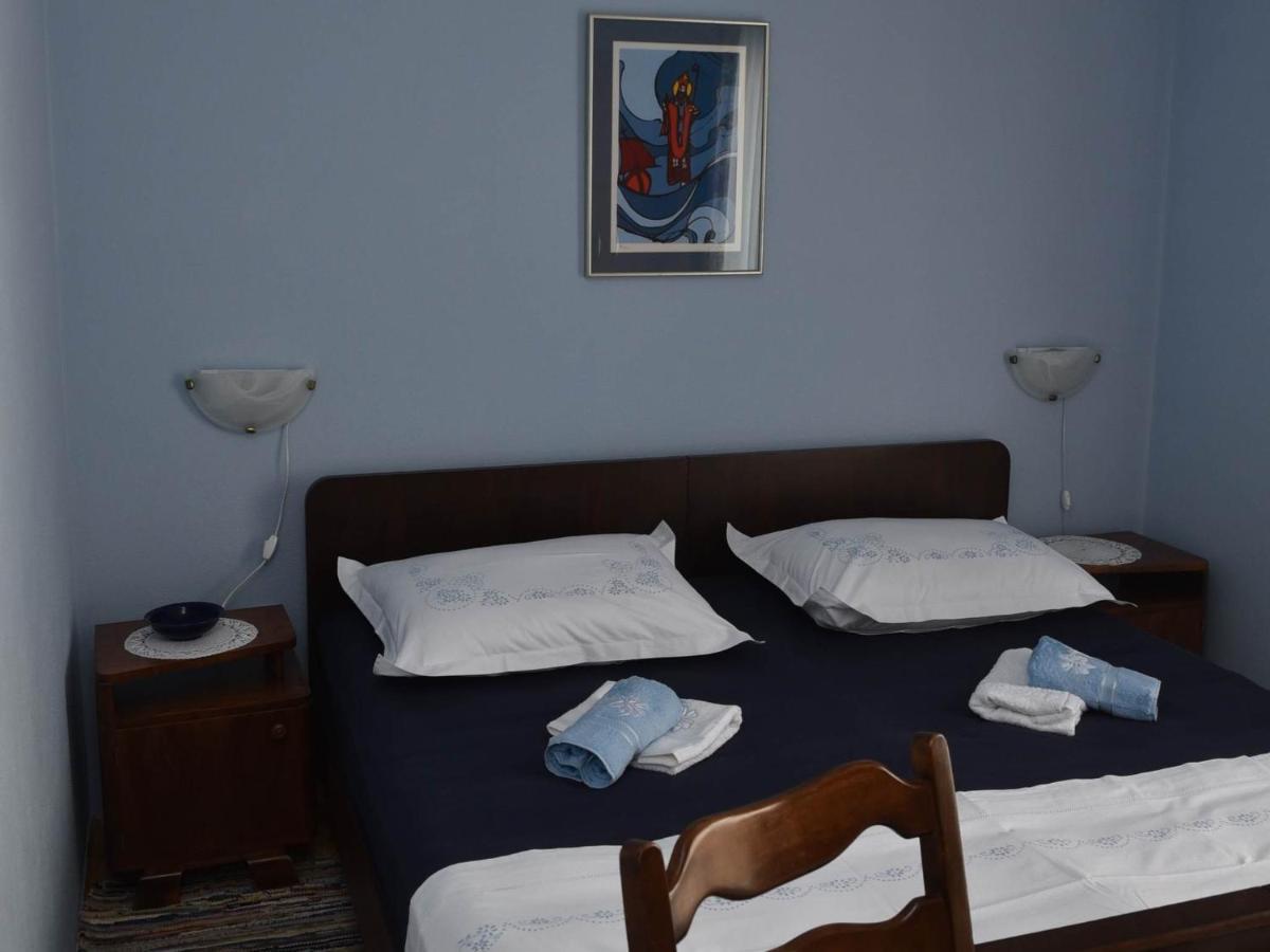 Apartment Manigo Supetar Exterior photo
